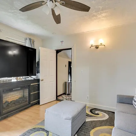 6 Mi To Boston Common Apt In Medford!